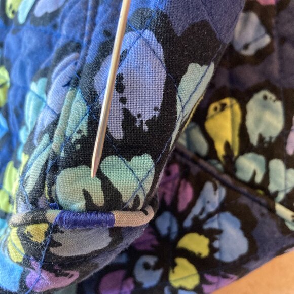 Vera Bradley Weekender & Crossbody Bag Set -- Indigo Pop Pattern - Picture 15 of 16